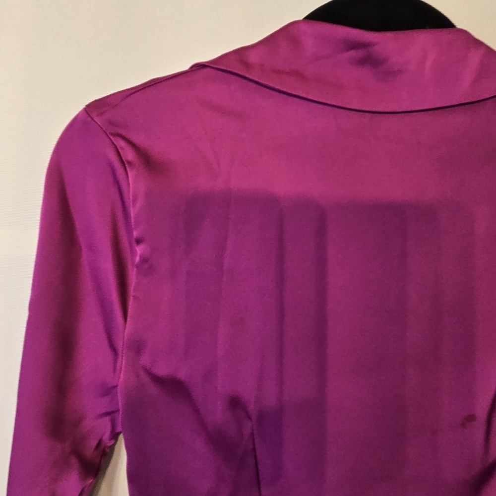 Vestique Women's Size S button down deep-V, silky L/Sl midi shirt  dress - Picture 6 of 8